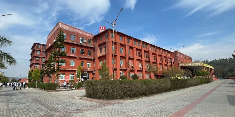 Chintpurni Medical College